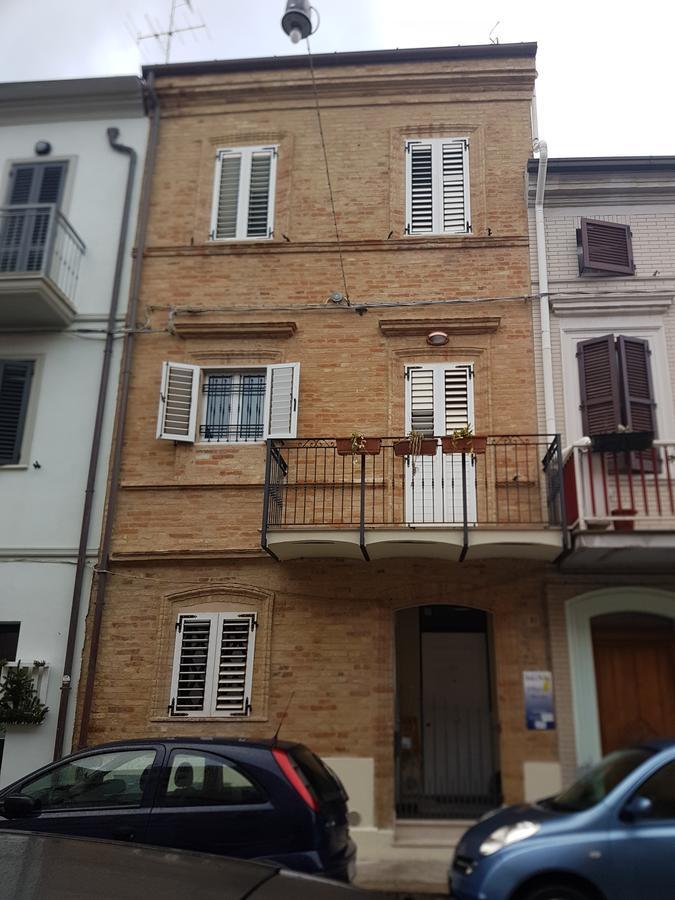 Dolci Notti Di Maga Cacao Bed & Breakfast Civitanova Marche Exterior foto